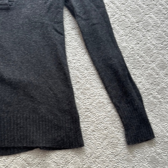 J. Crew Factory grey Women's Sweater - Picture 5 of 10